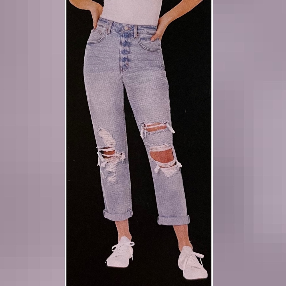 Distressed High Rise Jeans - Picture 3 of 9